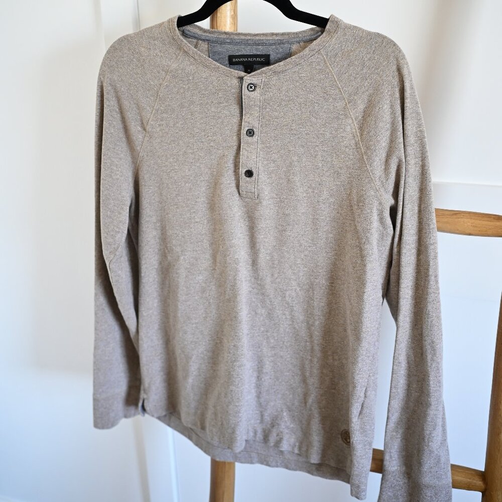 Banana Republic Oatmeal Long Sleeve Henley